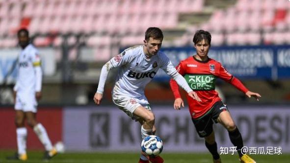 比赛中脱颖 比赛中脱颖